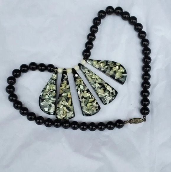 VTG 60 's Lucite encased‎ abalone necklace - Picture 1 of 8